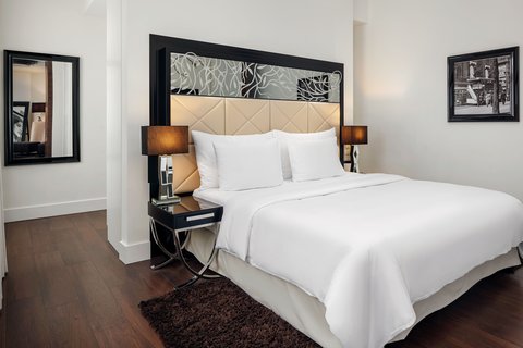Bedroom Sauna Suite