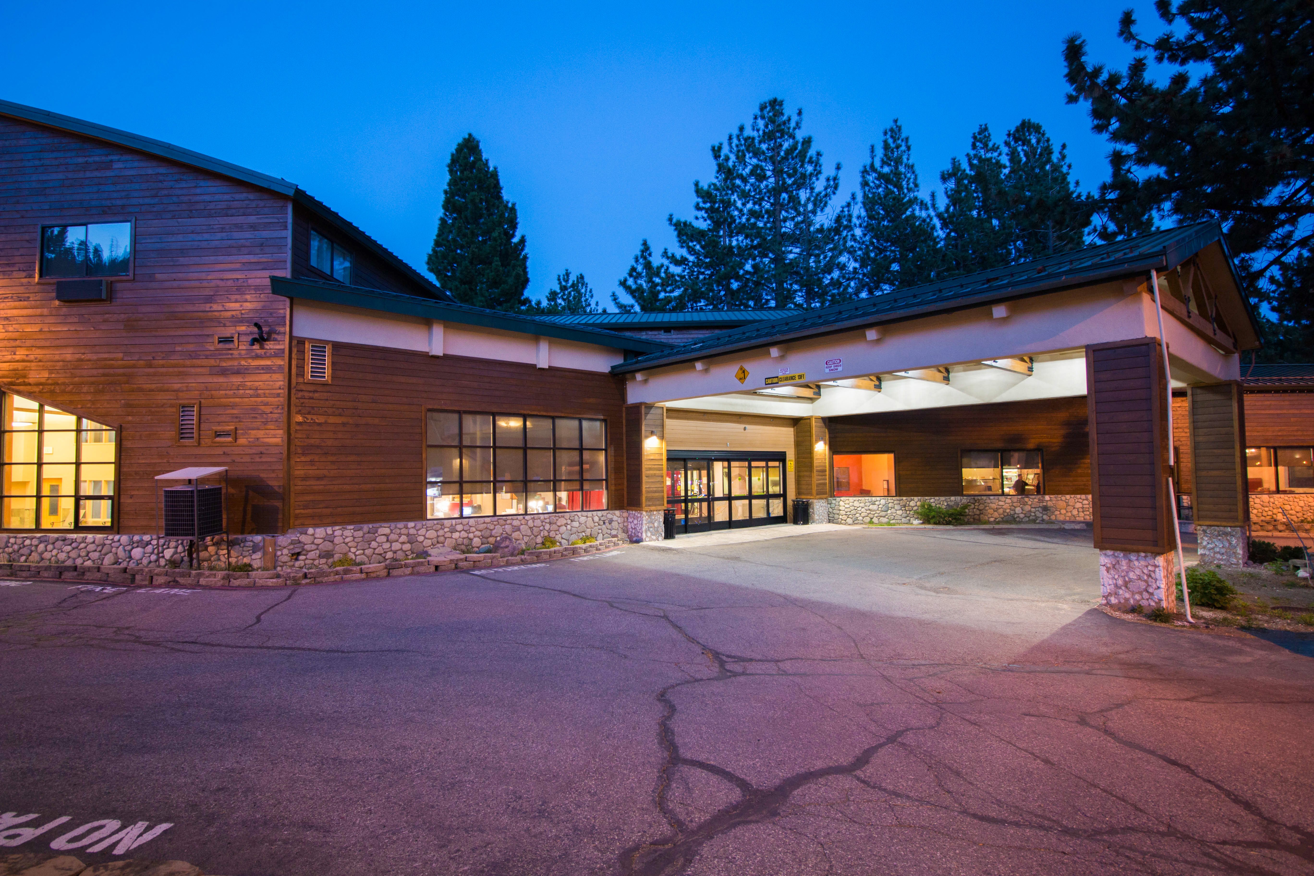 Empeiria High Sierra Hotel