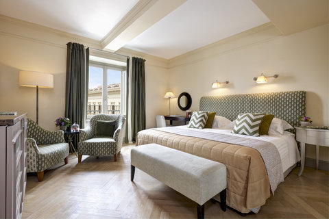 Hotel Savoy - Premium Room