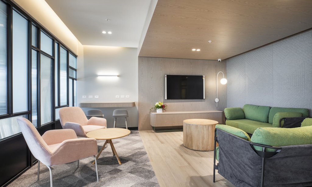 Holiday Inn & Suites Geelong, an IHG Hotel - Open Lobby Lounge Level 1