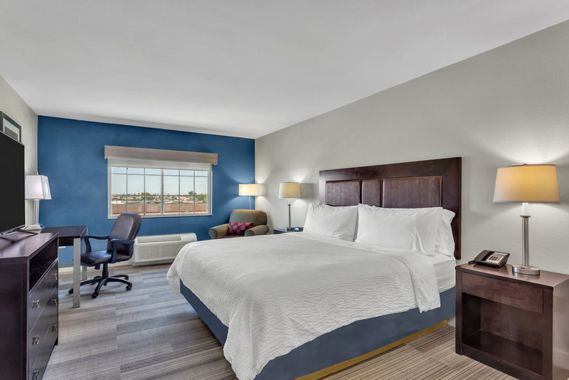 HOLIDAY INN EXP STES EL CENTRO