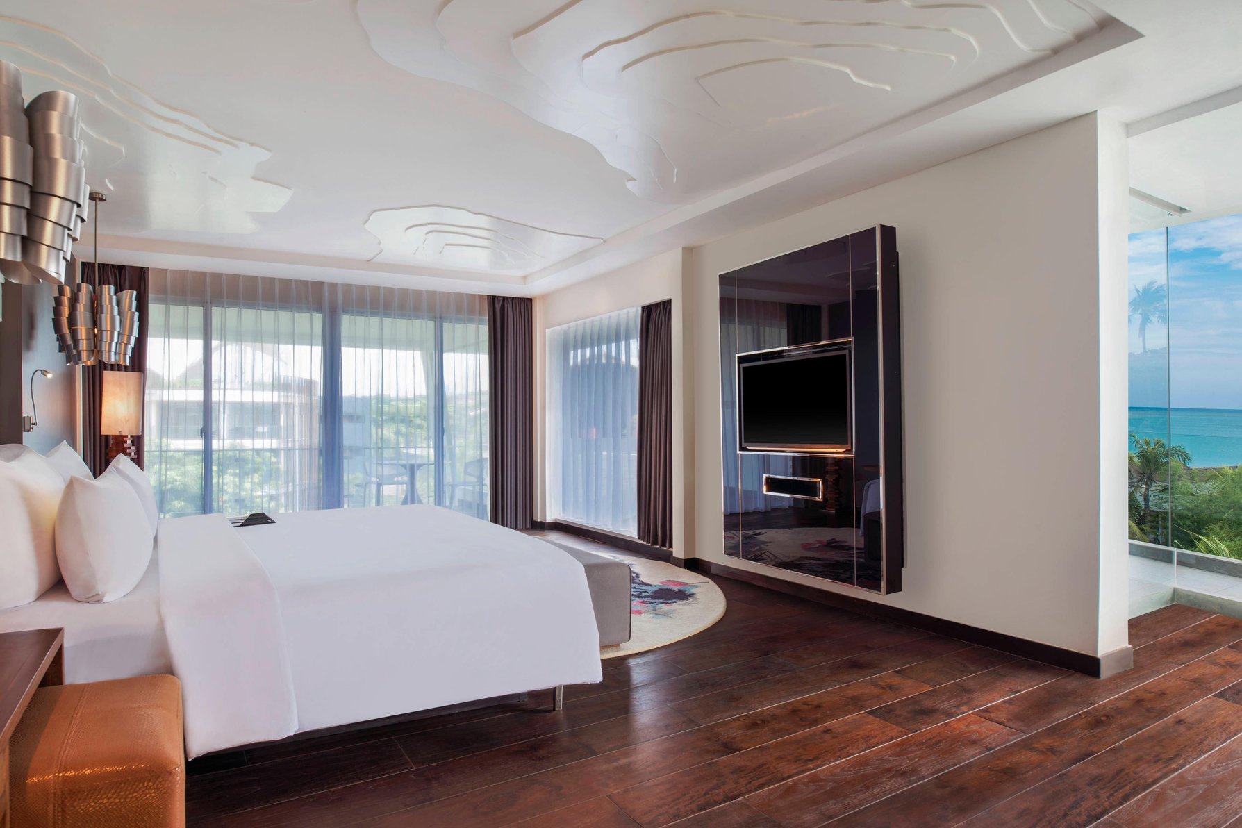 Le Meridien Bali Jimbaran Room Type - Grande Avant Garde Suite, 1 Bedroom Presidential Suite, 1 King, Lagoon view, Balcony, Whirlpool Le Meridien Bali Jimbaran Room Type - Grande Avant Garde Suite, 1 Bedroom Presidential Suite, 1 King, Lagoon view, Balcony, Whirlpool