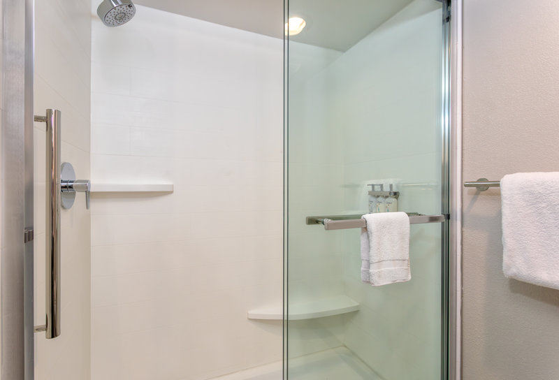 HOLIDAY INN EXPRESS CLEARWATER