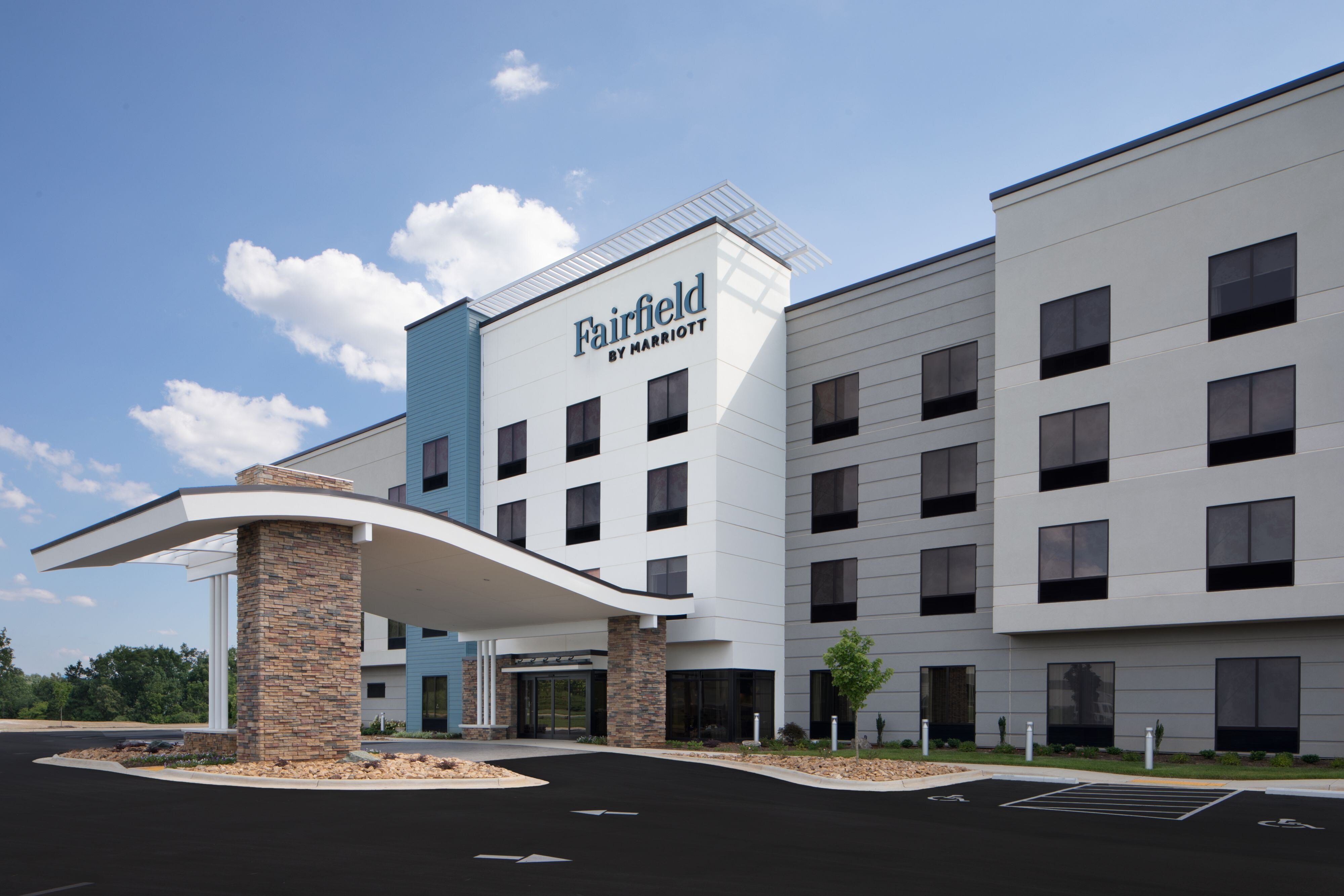 Fairfield Inn & Suites Whitsett