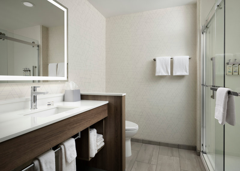 Holiday Inn Express and Suites Lima