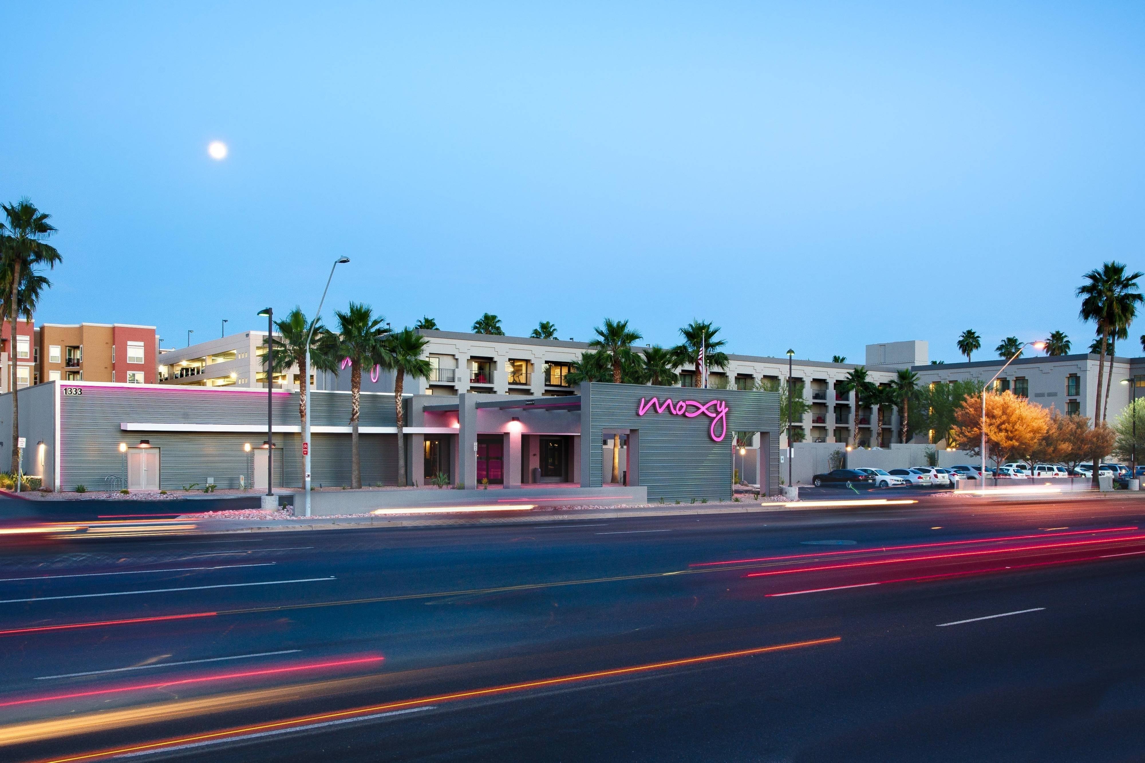 MOXY Phoenix Tempe