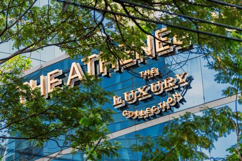 Hotel Building Logo