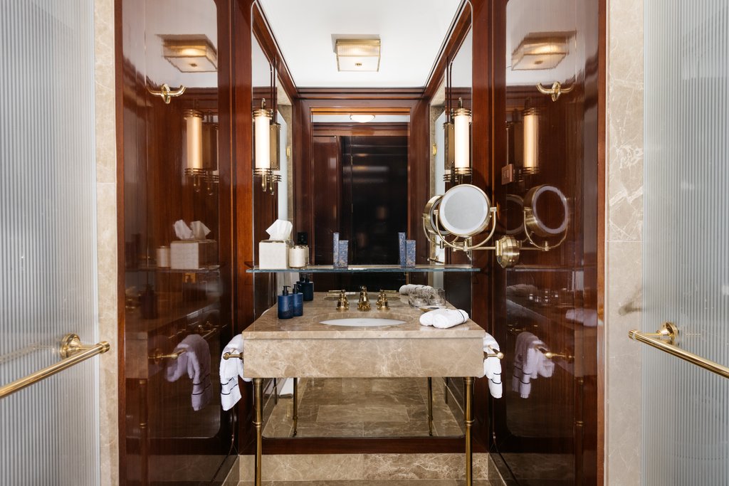 Guest photo