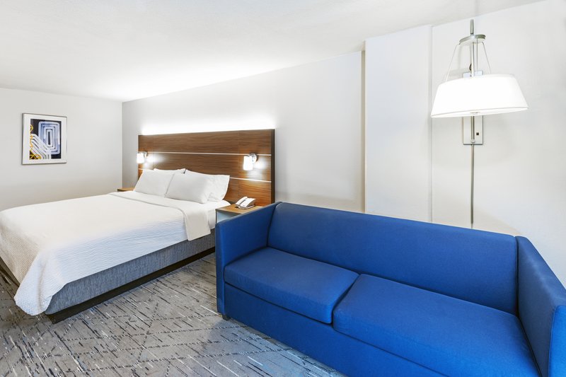 1 KING BED EXECUTIVE NONSMOKING