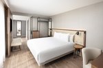 Superior, Guest room, 1 King, City view, Corner room