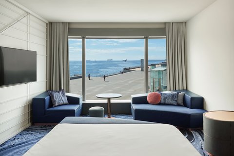 Cozy King - Guest Room