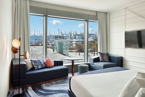 King Bed Size Guest Room
