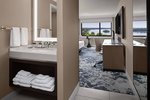 Guest room, 2 Queen, Lake view