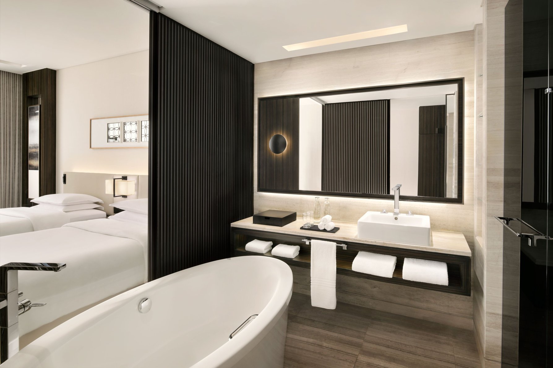 Sheraton Grand Hotel, Dubai Room Type - Club Room, Club lounge access, Guest room, 2 Twin