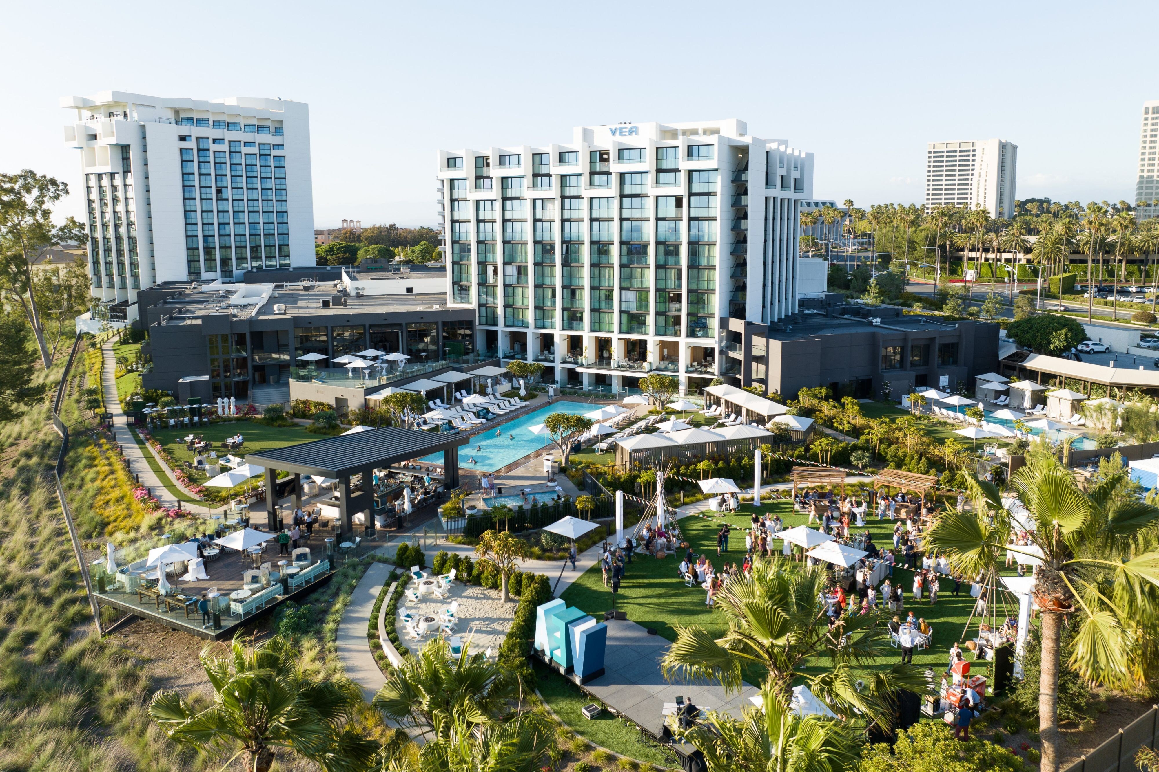 VEA Newport Beach, a Marriott Resort