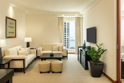 Premier Suite Lounge