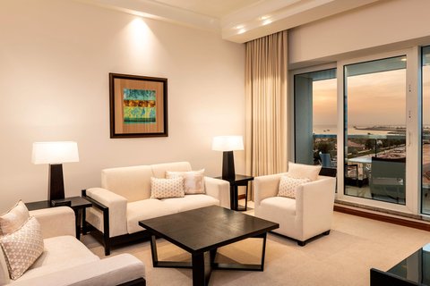 Premier Suite Lounge