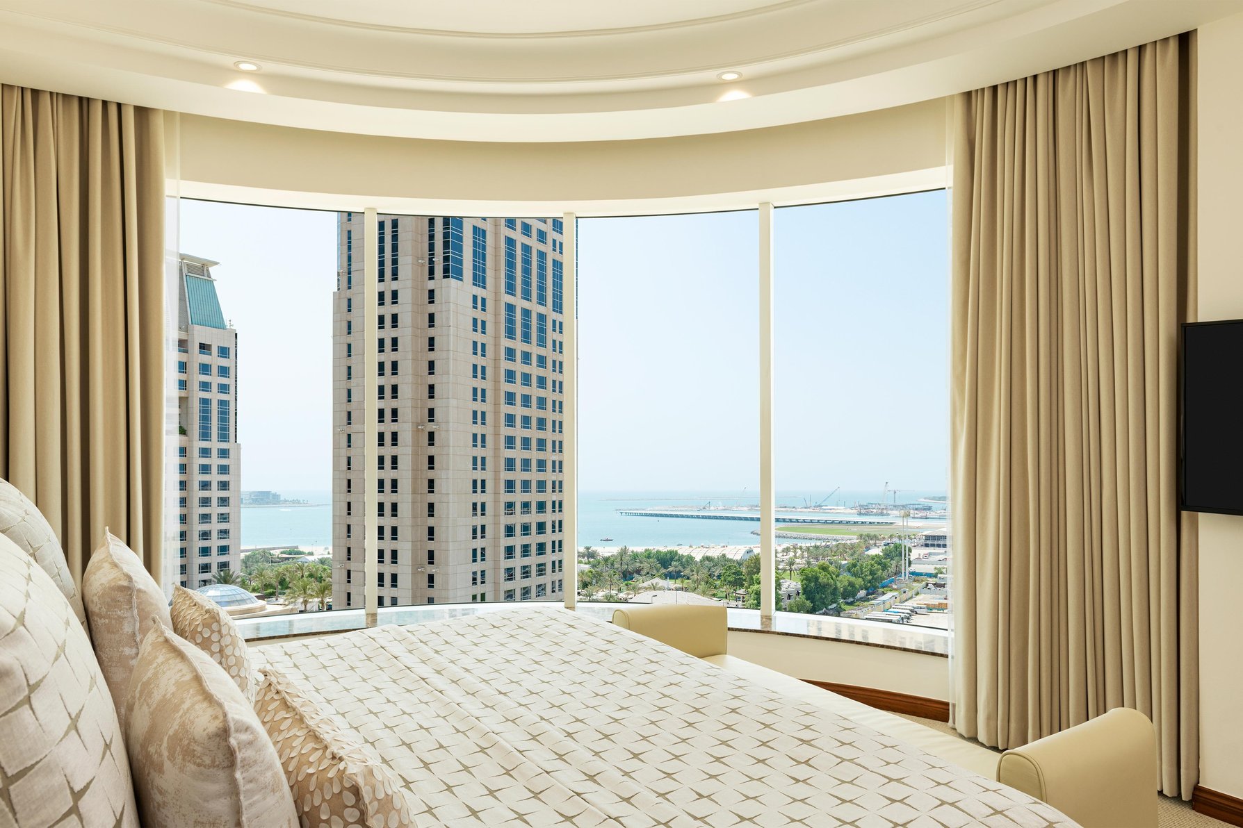 Grosvenor House, a Luxury Collection Hotel, Dubai Room Type - Premier Suite, Executive lounge access, Residence, King or Twin, Airport Transfer Grosvenor House, a Luxury Collection Hotel, Dubai Room Type - Premier Suite, Executive lounge access, Residence, King or Twin, Airport Transfer