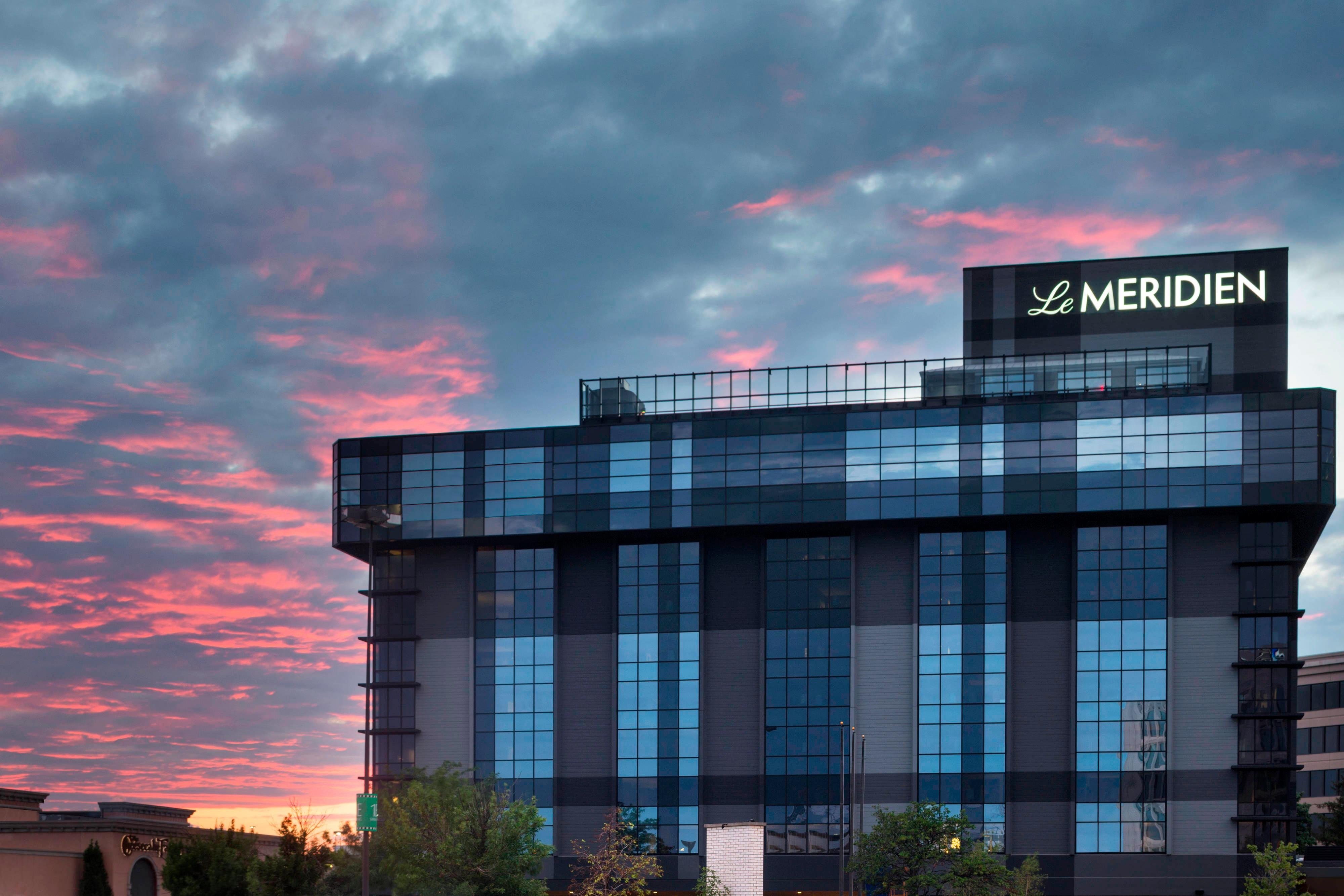 Le Meridien Chicago-Oakbrook Center