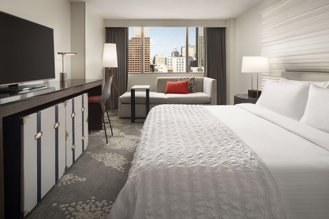 Superior King Guest Room - City View