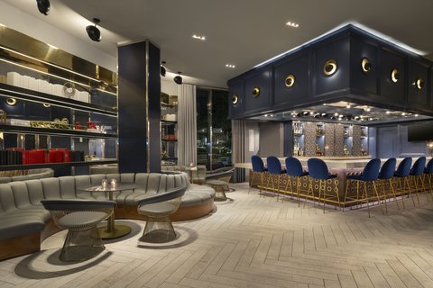 Longitude 90 Bar - Lounge