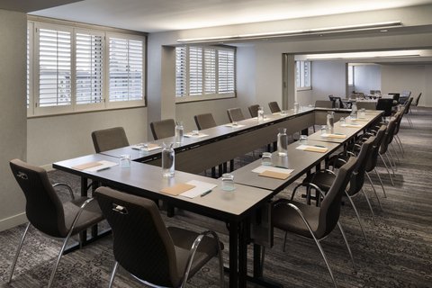 Salon Meeting Room