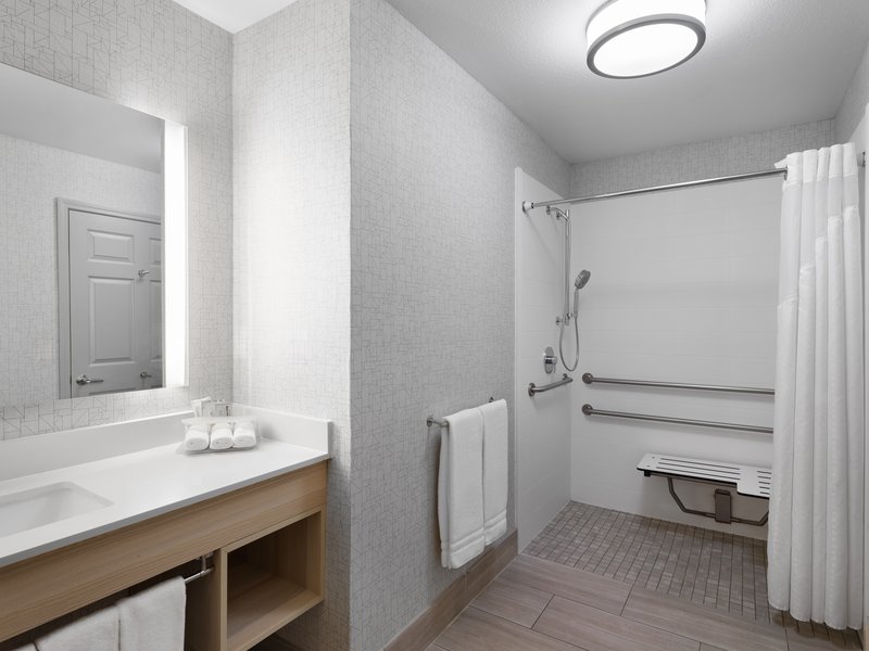 1 KING WITH FIREPLACE WC NONSMOKING