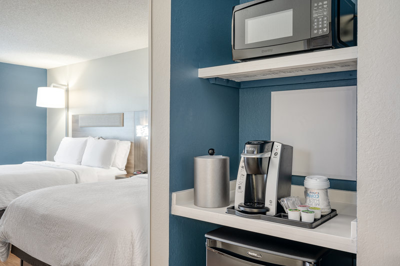 HOLIDAY INN EX SUITES COLUMBIA