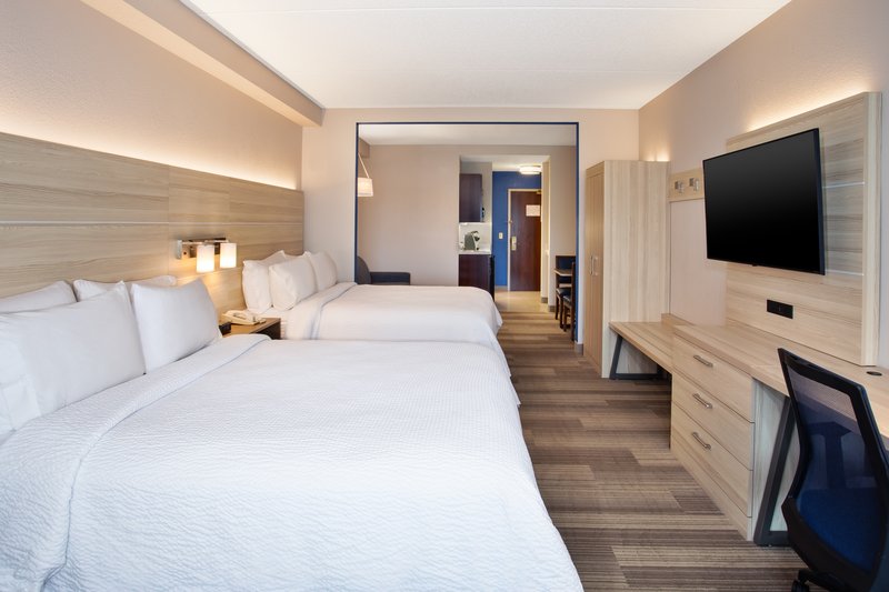 Holiday Inn Express and Suites Rochester Webster