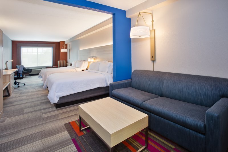 Holiday Inn Express and Suites Rochester Webster
