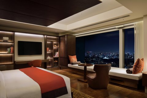 Grand Deluxe Premier King Guest Room
