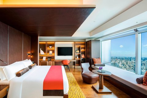 Grand Deluxe Premier King Guest Room