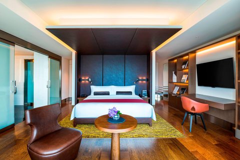 Grand Deluxe Premier King Guest Room