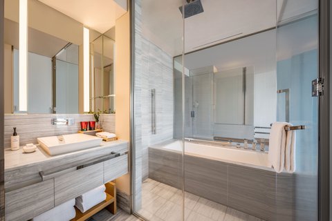 Superior King - Bath room