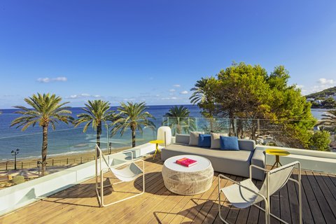 Cool Corner Suite Terrace