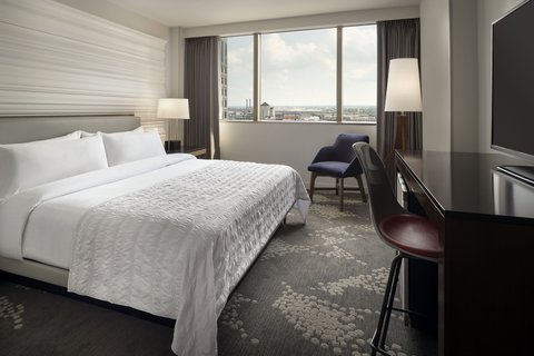 Superior King Guest Room - City View