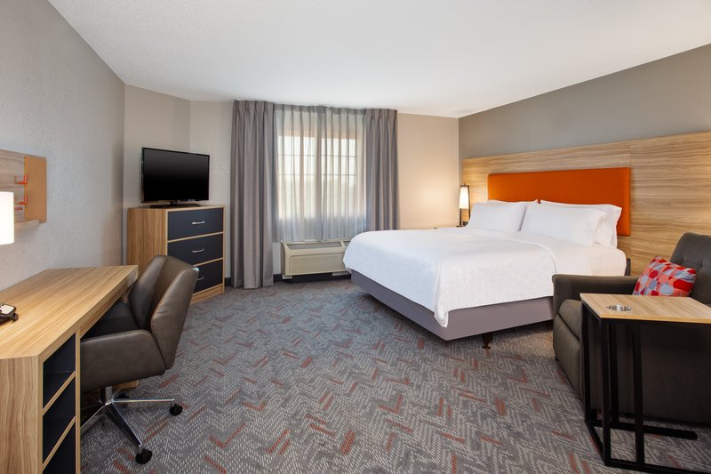 CANDLEWOOD SUITES KENOSHA