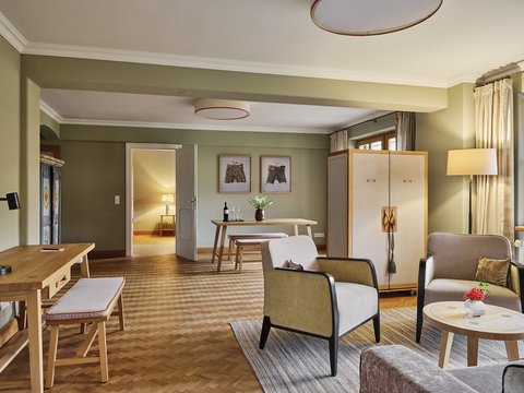 BW Grand Suite LR DH DSF