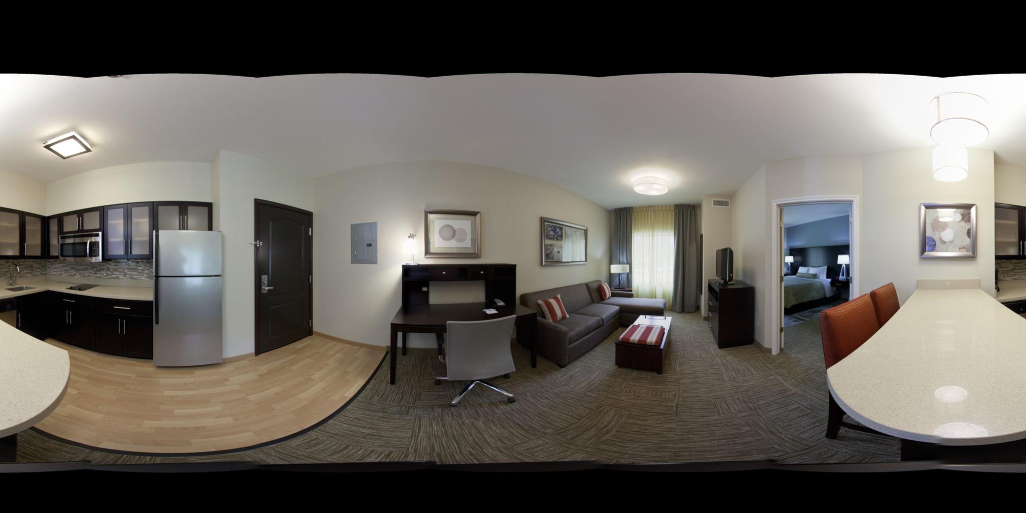1 KING 1 BEDROOM SUITE NONSMOKING