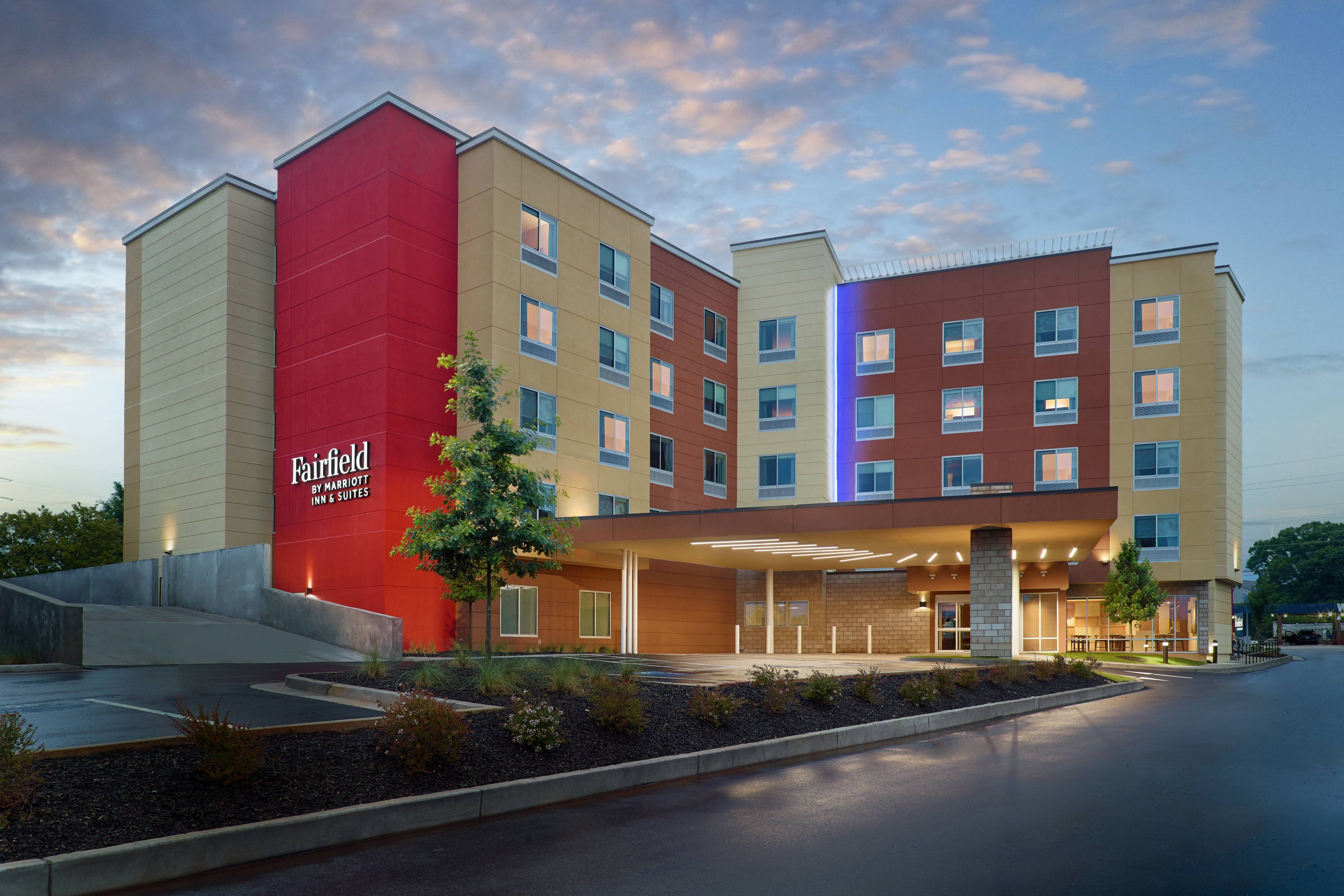 Fairfield Inn & Suites-University Area