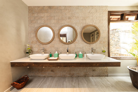 Pre-Departure Lounge Washroom