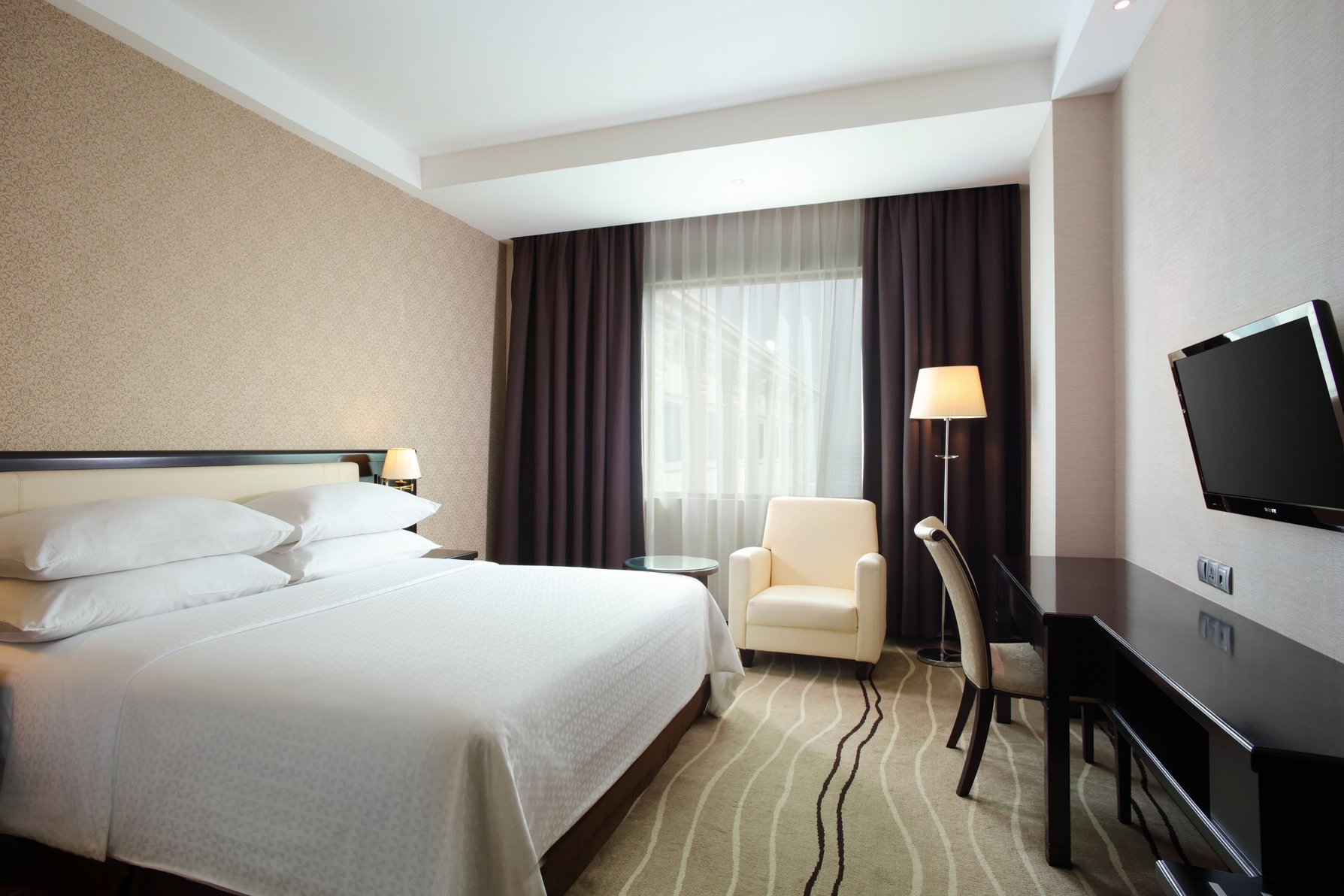 Four Points by Sheraton Medan Room Type - Guest room, 1 King