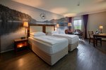 Grand Deluxe, Larger Guest room, 2 Twin, Garden view, Balcony
