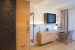 Lake Yard House, Guest room, 1 King, Mountain view, Balcony