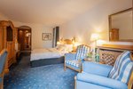 Comfort Room, Guest room, 1 King, Mountain view, Balcony