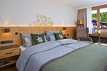 Deluxe Room, Guest room, 1 King, Mountain view, Balcony