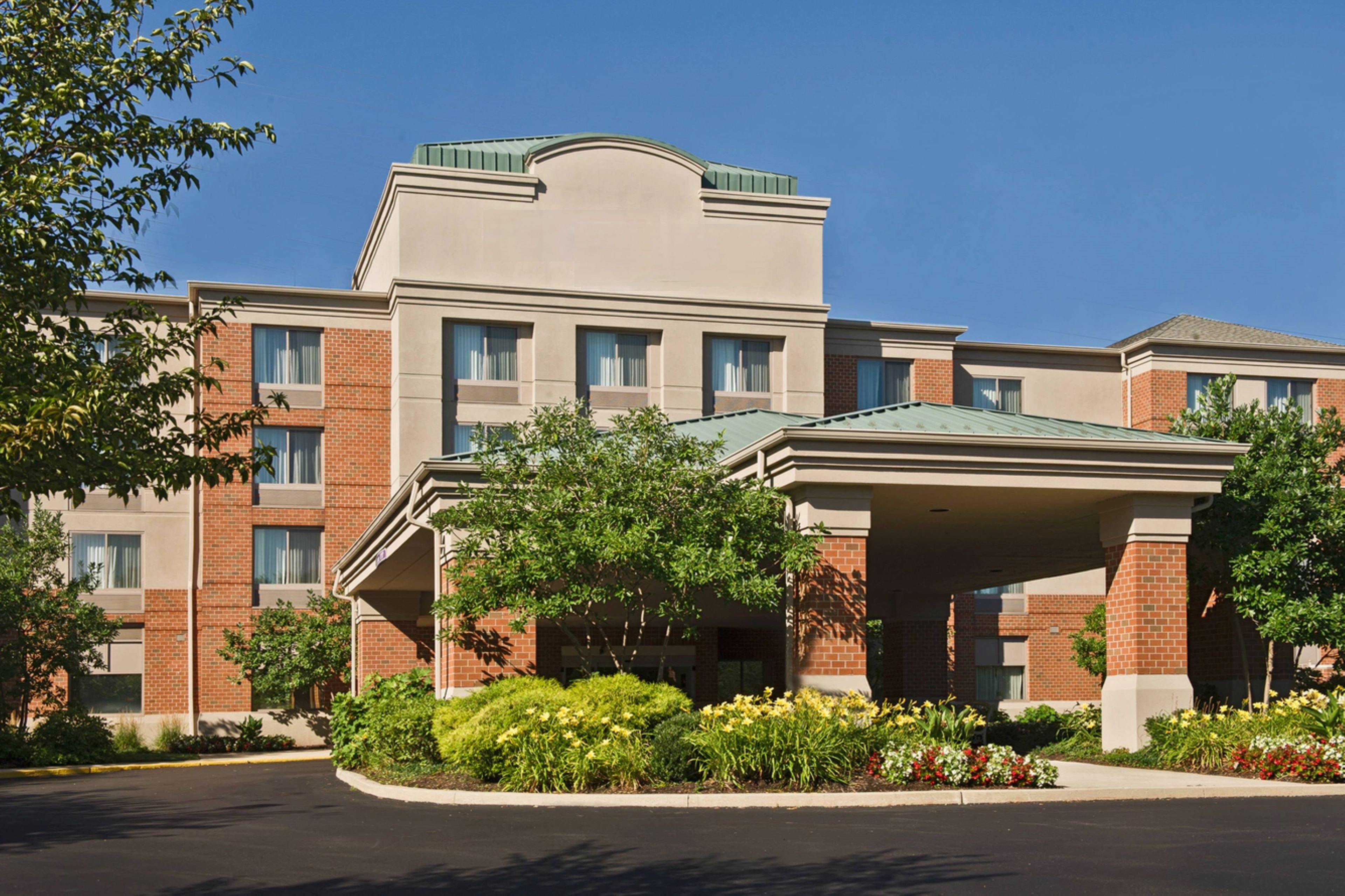 Willow Grove Suites