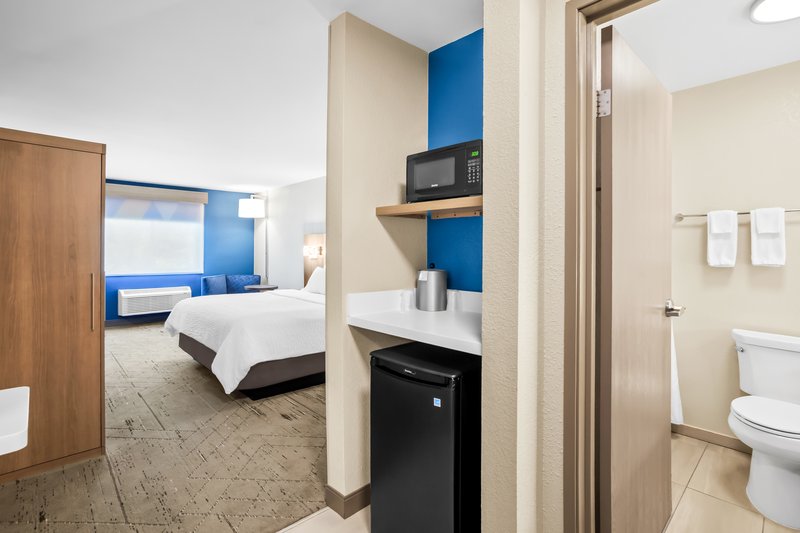 Holiday Inn Express and Suites Tumwater – Olympia