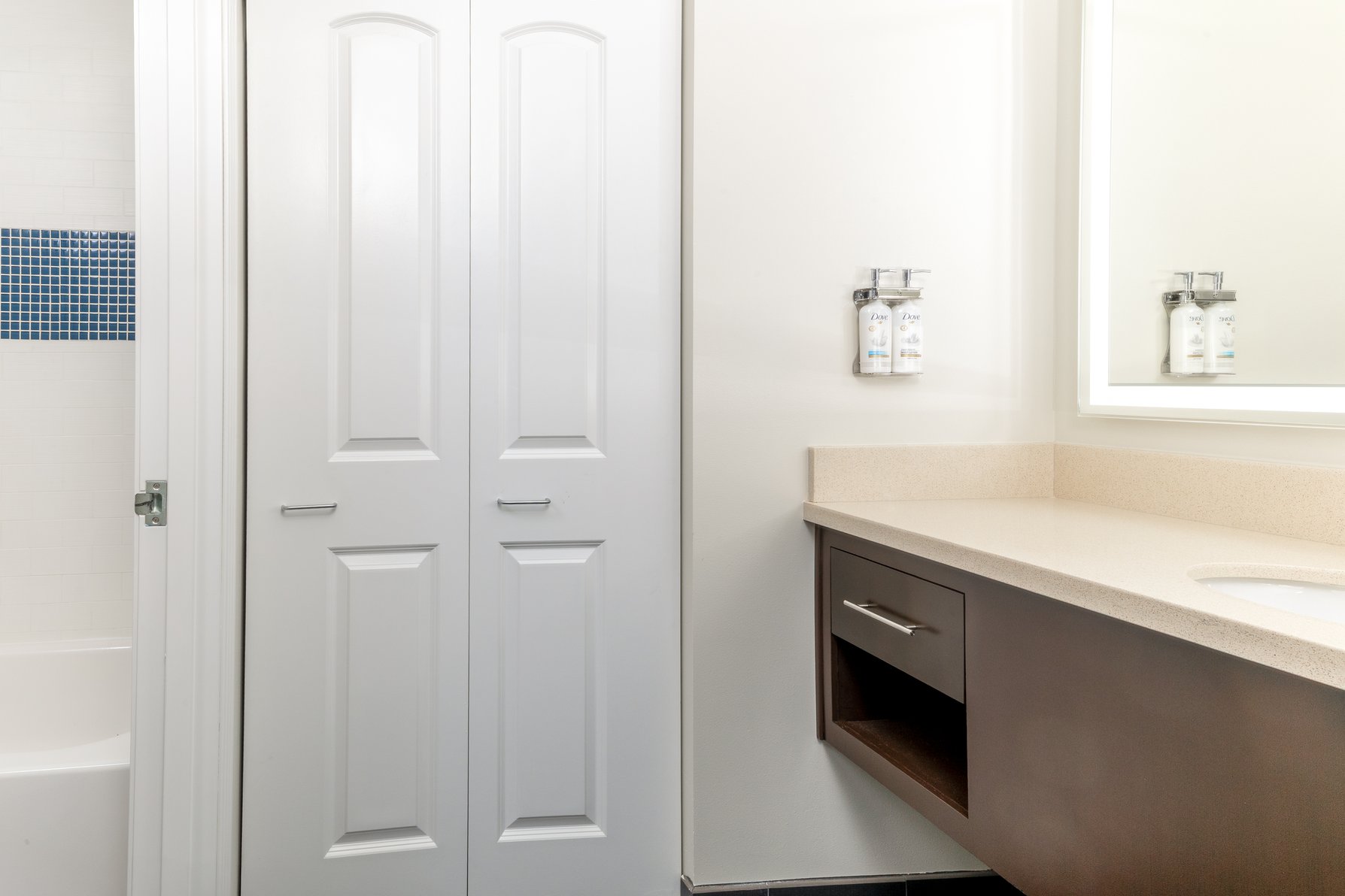 Staybridge Suites DENVER - CENTRAL PARK, an IHG hotel Room Type - 2 Queen Beds One Bedroom Suite