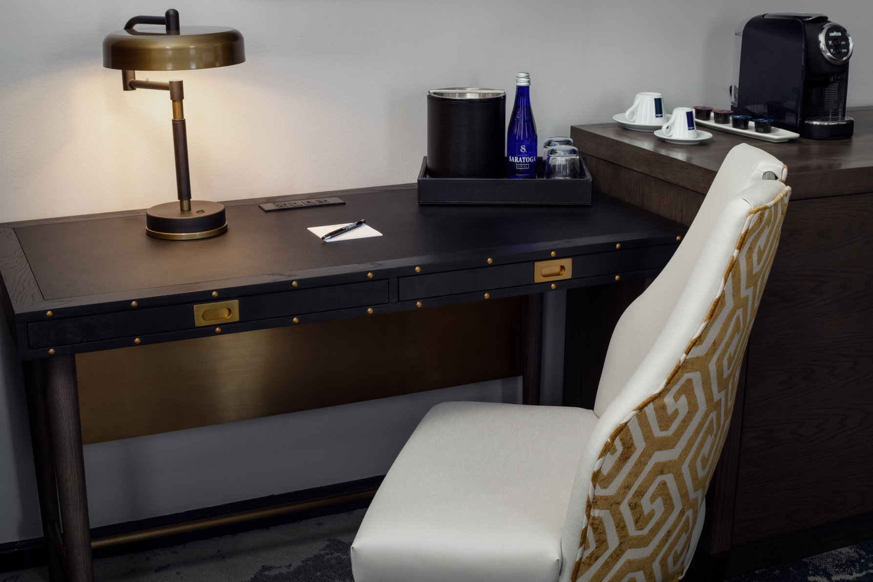 The William Fell Baltimore, Tapestry Collection by Hilton Room Type - 1KNG MOB/HEARING ACC W/TUB